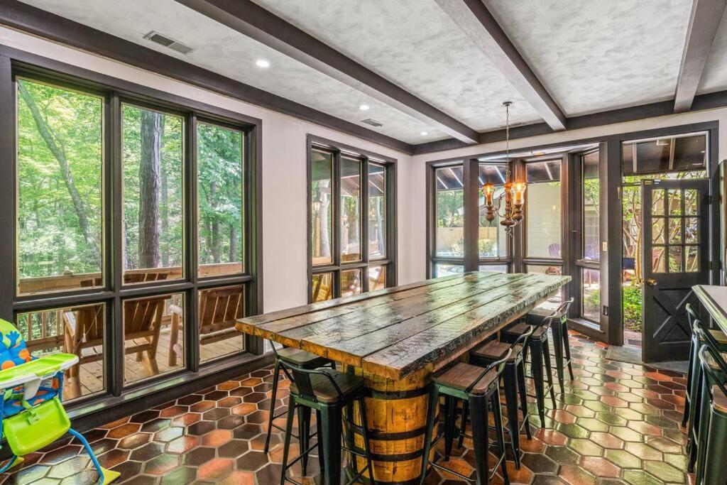 Bourbon Hollow Lodge With Hot Tub And Pool Plus Game Room Only 5 Min To Downtown 蓋特林堡 外观 照片