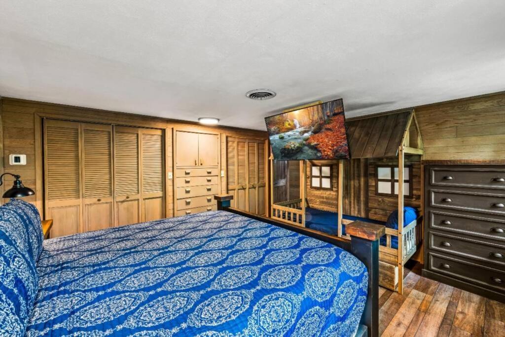 Bourbon Hollow Lodge With Hot Tub And Pool Plus Game Room Only 5 Min To Downtown 蓋特林堡 外观 照片