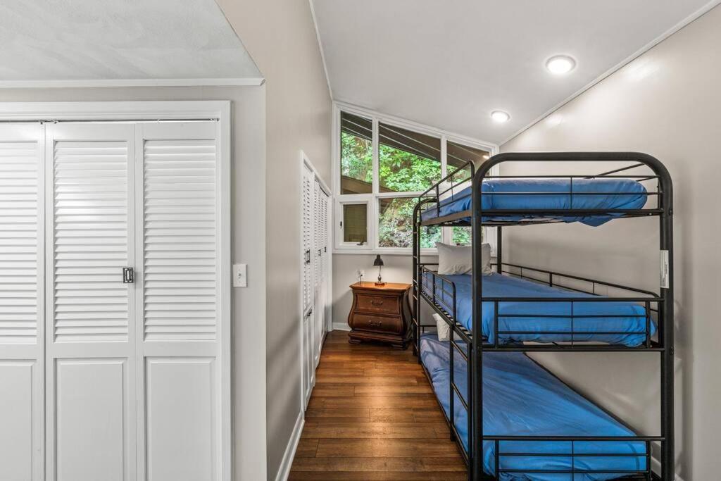 Bourbon Hollow Lodge With Hot Tub And Pool Plus Game Room Only 5 Min To Downtown 蓋特林堡 外观 照片