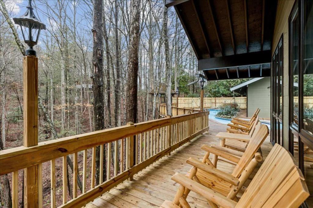 Bourbon Hollow Lodge With Hot Tub And Pool Plus Game Room Only 5 Min To Downtown 蓋特林堡 外观 照片