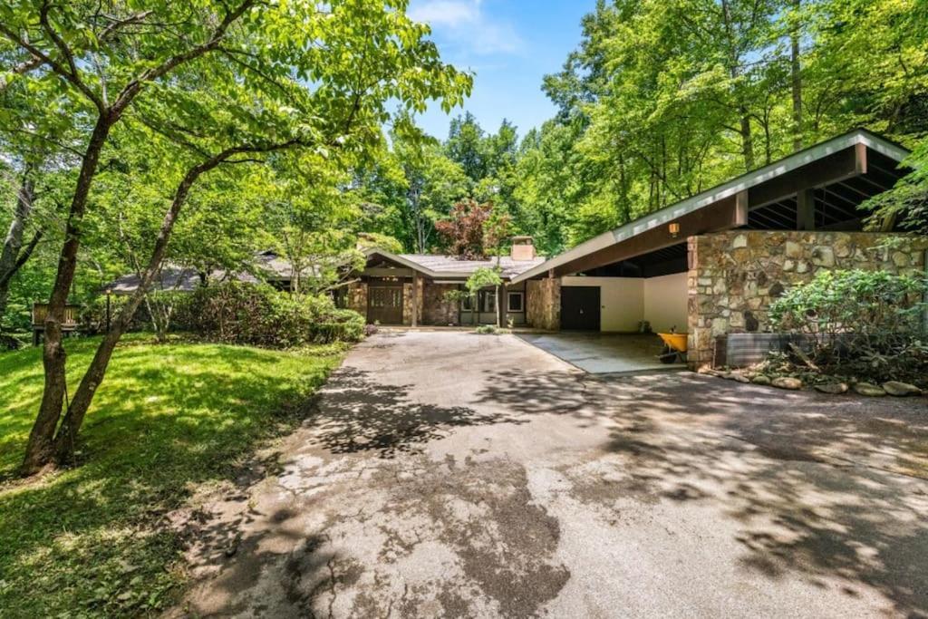 Bourbon Hollow Lodge With Hot Tub And Pool Plus Game Room Only 5 Min To Downtown 蓋特林堡 外观 照片